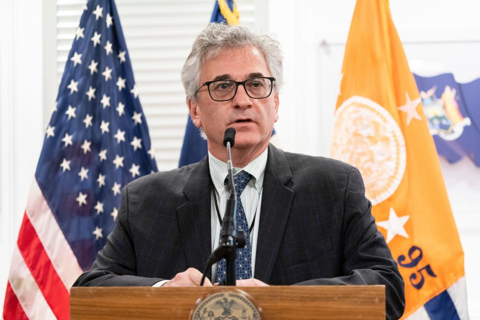 Correction Commissioner Vincent Schiraldi speaks during a news conference at the Rikers Island complex, Monday, Sept. 27, 2021, in New York. Schiraldi is Maryland Gov.-elect Wes Moore's pick for secretary of juvenile services, as announced in January 2023.