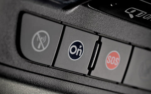 2017 Vauxhall Insignia Sports Tourer OnStar button 