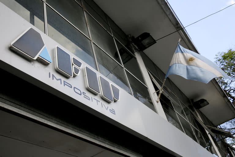 La AFIP puede considerar que hubo una maniobra de evasión si depositó su ahorros cerca del vencimiento del año y retira los fondos prontamente, 