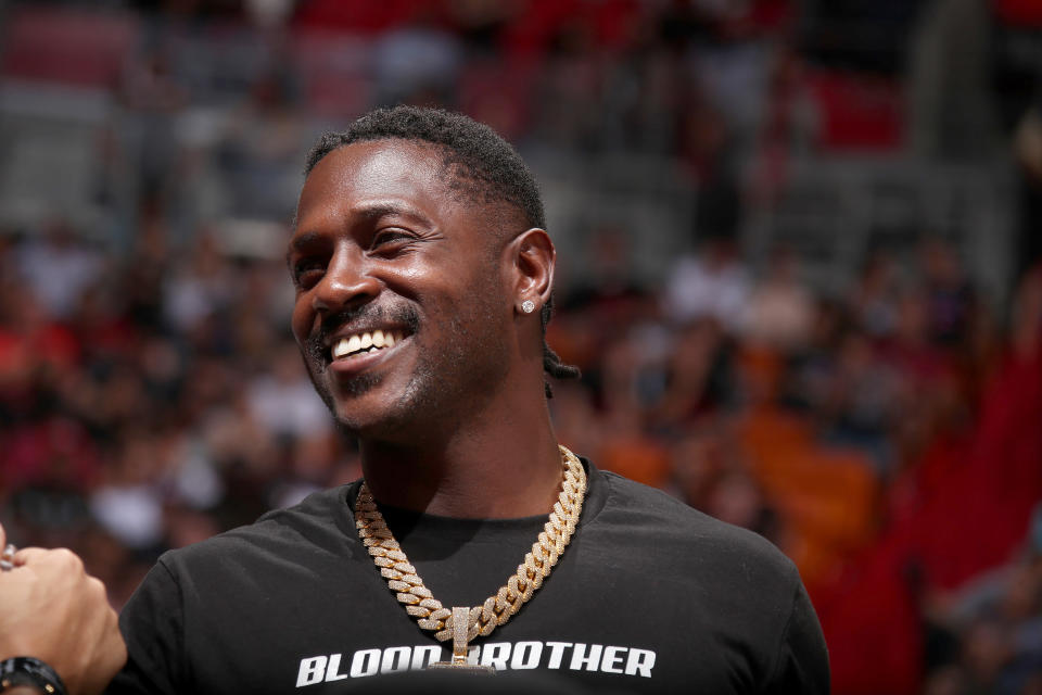 Antonio Brown put his emotions on the internet again on Friday. (Issac Baldizon/NBAE via Getty Images)