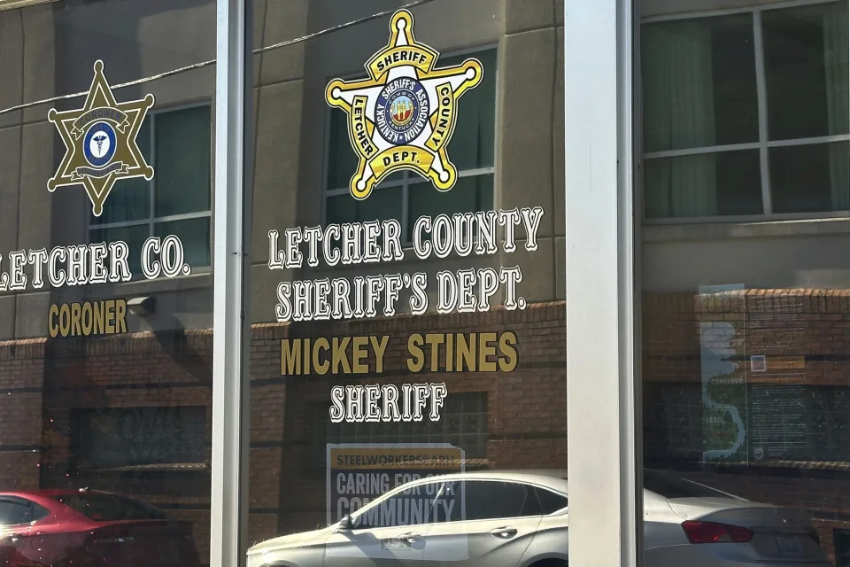 The front of the Letcher County Sheriff's Department is seen in Whitesburg, Ky., on Friday. (Dylan Lovan/AP)