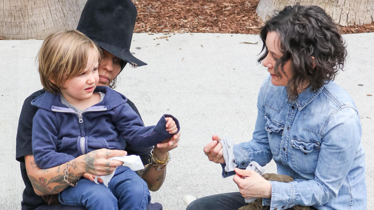 Mandatory Credit: Photo by Shutterstock (10191046f)Linda Perry, Sara Gilbert with son RhodesLinda Perry out and about, Los Angeles, USA - 07 Apr 2019.