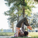 Mom does yoga while breastfeeding -- and the pictures are incredible