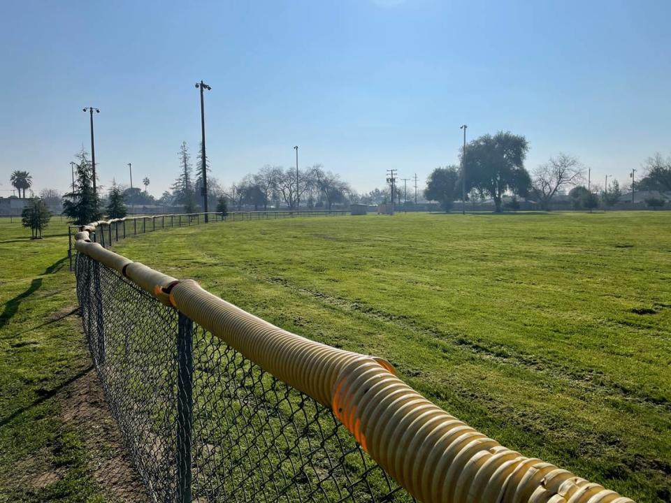 City leaders announced the launch of the new Youth Sports Fee Waiver Program at Einstein Park on Jan. 25, 2023. Children ages 3-15 from qualifying low-income families will have access to reduced cost sports programs.