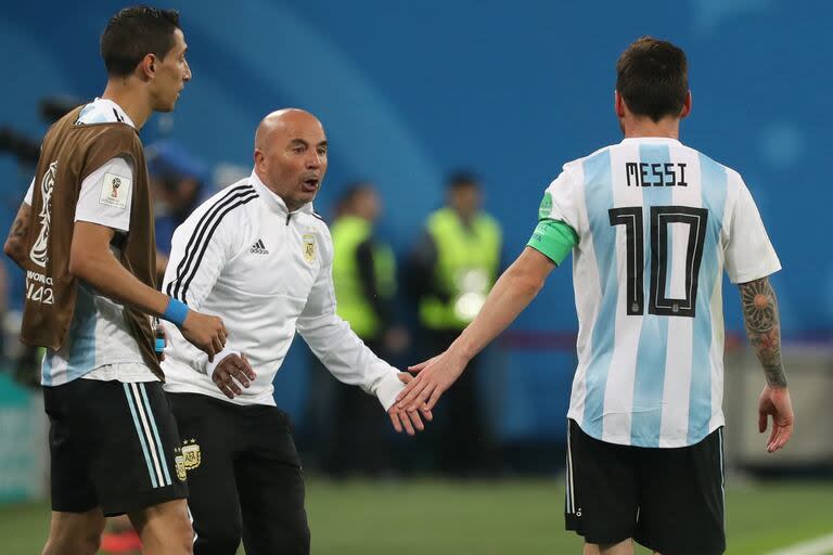 Jorge Sampaoli y Lionel Messi, en la selección argentina