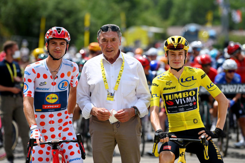 MOIRANSENMONTAGNE FRANCE  JULY 21 LR Giulio Ciccone of Italy and Team LidlTrek  Polka Dot Mountain Jersey Eddy Merckx of Belgium Ex Prorider and Jonas Vingegaard of Denmark and Team JumboVisma  Yellow Leader prior to the stage nineteen of the 110th Tour de France 2023 a 1728km stage from MoiransenMontagne to Poligny  UCIWT  on July 21 2023 in MoiransenMontagne  France Photo by Tim de WaeleGetty Images