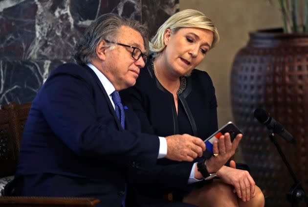 Marine Le Pen et Gilbert Collard photographiés ensemble lors d'un déplacement au Liban en 2017 (illustration). (Photo: via Associated Press)