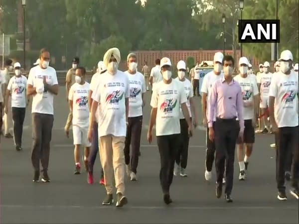 CRPF personnel running under Fit India Freedom Run at Rajpath (Photo/ANI)