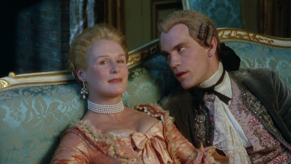 Dangerous Liaisons (1988)