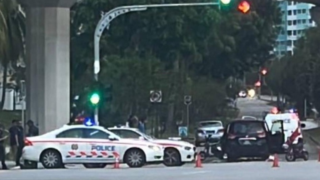 Images shared by the SG Road Vigilante – SGRV Facebook group on 16 March reveal the aftermath of the accident with the PMAs, with a black multi-purpose vehicle seen stationed in the middle lane just beyond the traffic light.