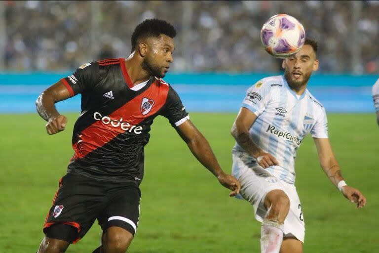 River visita a Atlético Tucumán