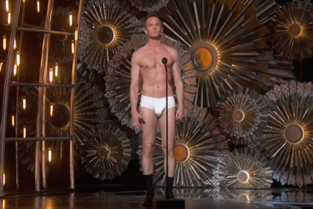 Neil Patrick Harris Strips Down To His Undies During Oscars ‘birdman Spoof