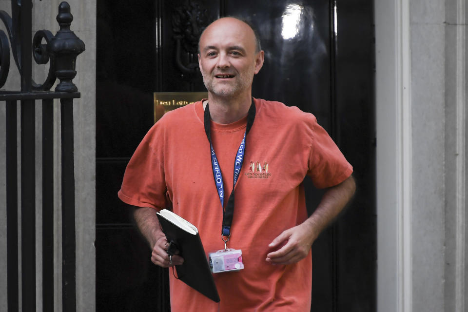 Britain's Prime Minister Boris Johnson's senior aid Dominic Cummings leaves 10 Downing Street, in London, Sunday, May 24, 2020. The British government faced accusations of hypocrisy on Saturday after the revelation that Prime Minister Boris Johnson's top adviser Cummings, traveled more than 250 miles (400 kms) to his parents' house during a nationwide lockdown while he was showing coronavirus symptoms. (AP Photo/Alberto Pezzali)