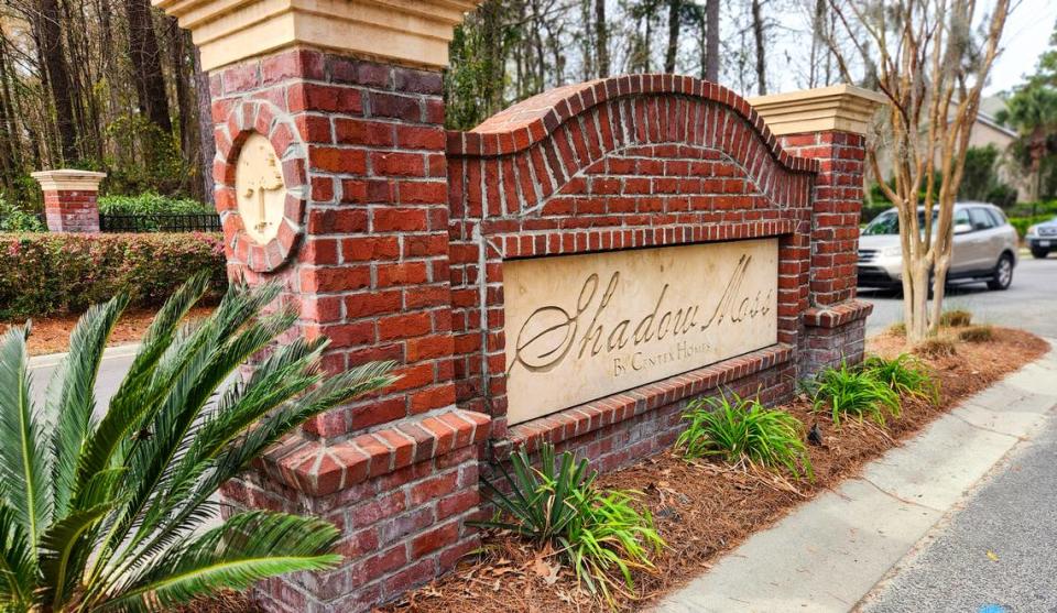 The entrance to the Shadow Moss neighborhood in Port Royal.