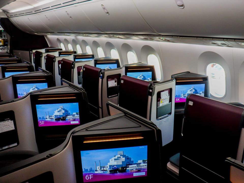 Qatar Airways Boeing 787-9 Dreamliner Business Class - Qatar Airways Flight 2021