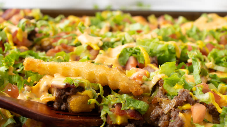 freicnh fries on metal pan