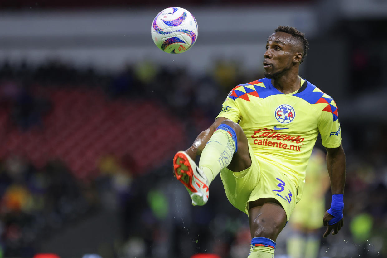 Julián Quiñones en un partido con el América del pasado 23 de agosto. (Agustin Cuevas/Getty Images)