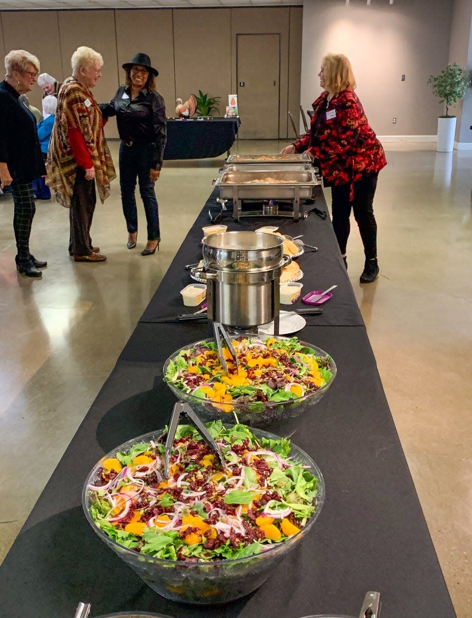 Guests at the Fremont Women’s Connection meeting enjoyed a Thanksgiving luncheon prepared by Lorena Jimenez.