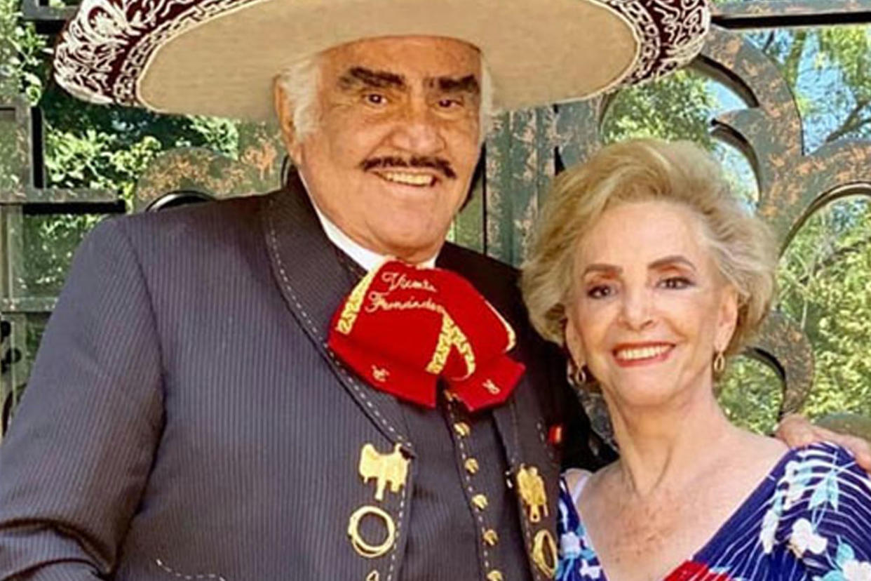 Vicente Fernández con esposa, María del Refugio Abarca (Cuquita) / Agencia México