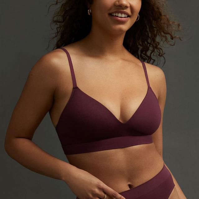 LIVELY All-Day Plunge Wireless Bras for Women | Plunging Deep V-Neckline  Bra with No Underwire | Lightly Padded Cups