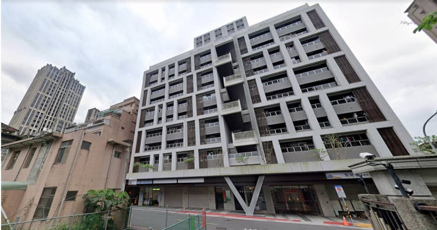 木柵社宅是台北市都更中心第一宗委外管理的社宅，號稱媲美豪宅，去年更新委託管理廠商時疑未依規定上網公開招標。（圖／翻攝自GOOGLE MAP）