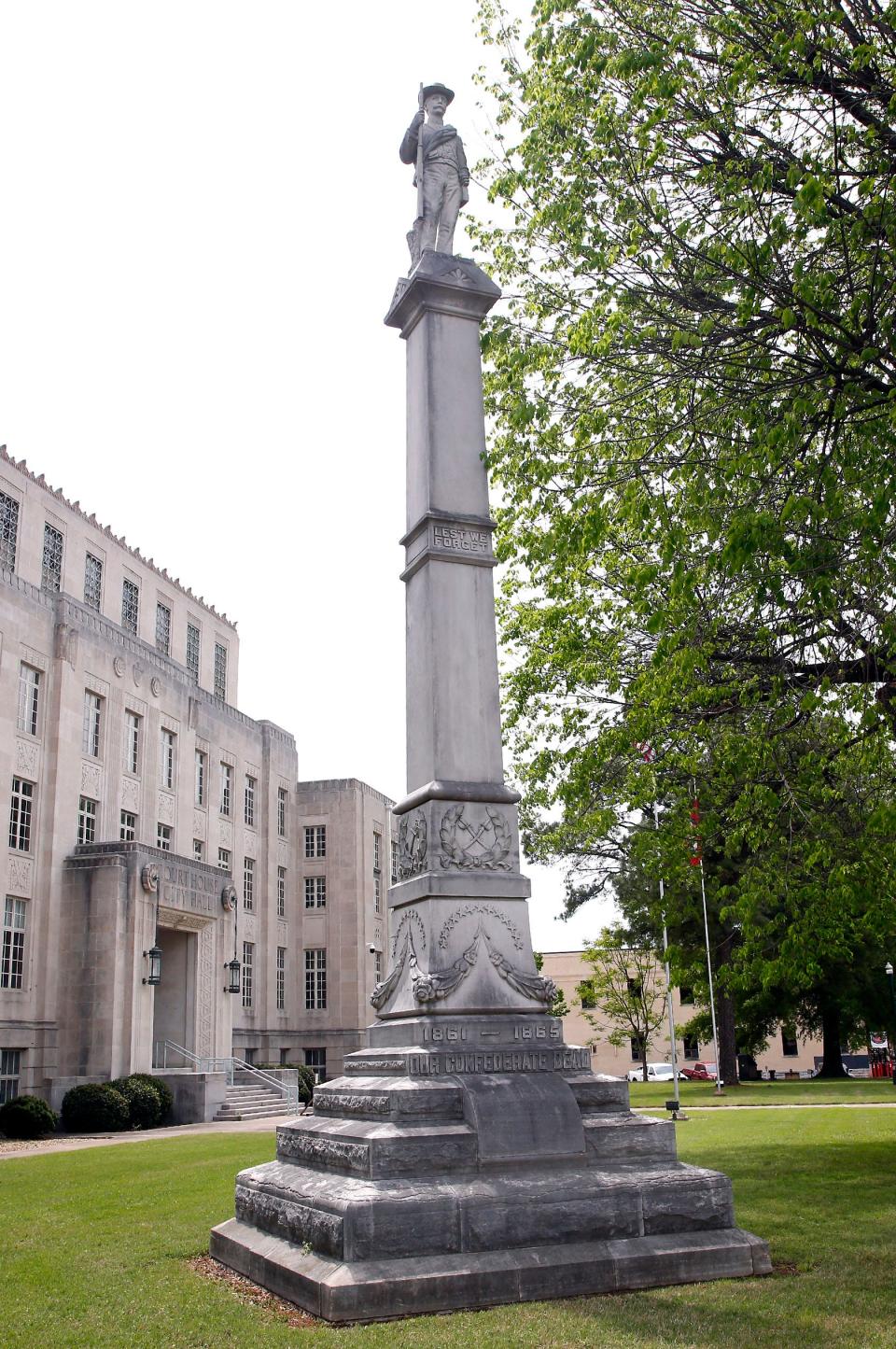 The Fort Smith Confederate Monument at the Sebastian County Courthouse on April 25, 2022. The sculpture erected in 1903 on the grounds of Sebastian County Courthouse in Fort Smith (Sebastian County) by the Varina Jefferson Davis Chapter of the United Daughters of the Confederacy to commemorate the local men who served in the Confederate army during the Civil War and honor those soldiers buried in Fort Smith National Cemetery.