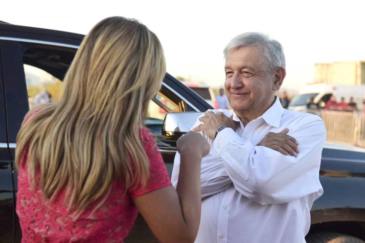  Andrés Manuel López Obrador (AMLO), presidente de México con la entonces gobernadora de Sonora en la Inauguración de la universidad Benito Juárez en Agua Prieta en octubre de 2020. FOTO: PRESIDENCIA/CUARTOSCURO.COM