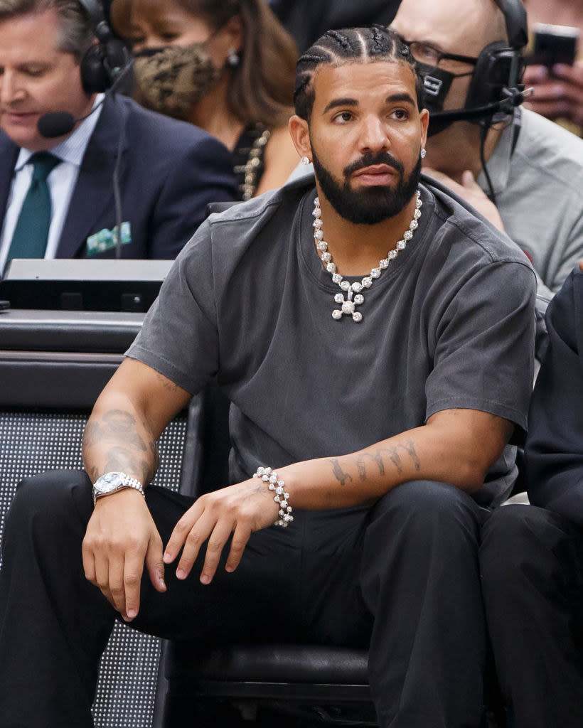 Drake at Toronto Raptors game