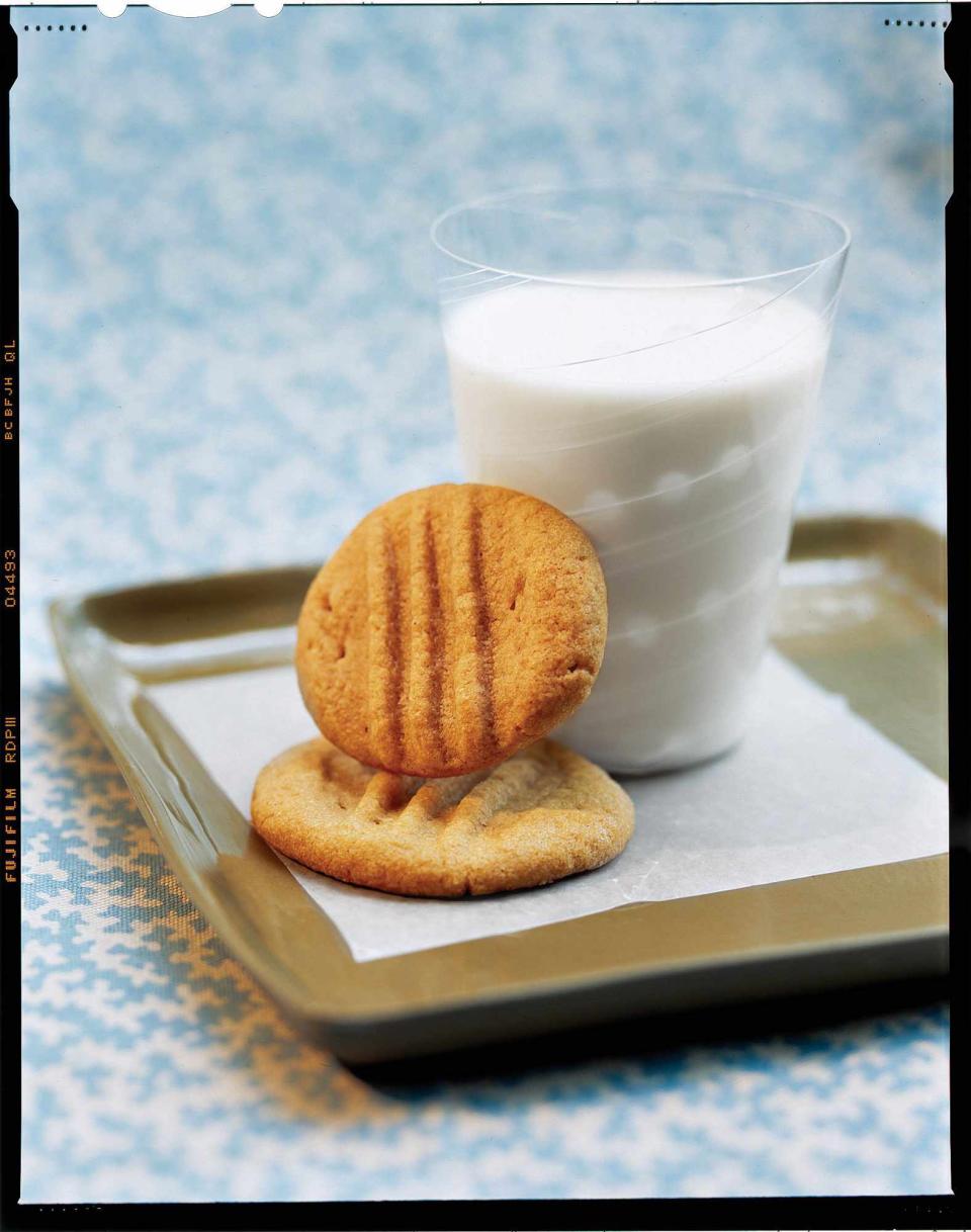 Easiest Peanut Butter Cookie Recipe