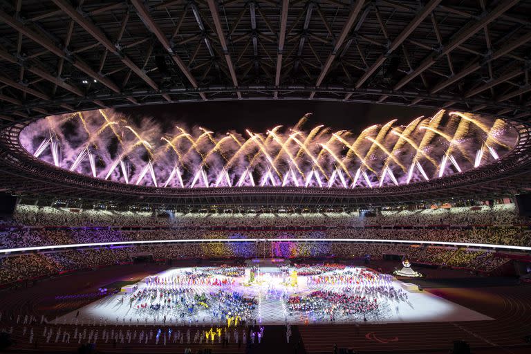 Otra postal fantástica del Estadio Olímpico durante la ceremonia de clausura de los Juegos Paralímpicos de Tokio 2020