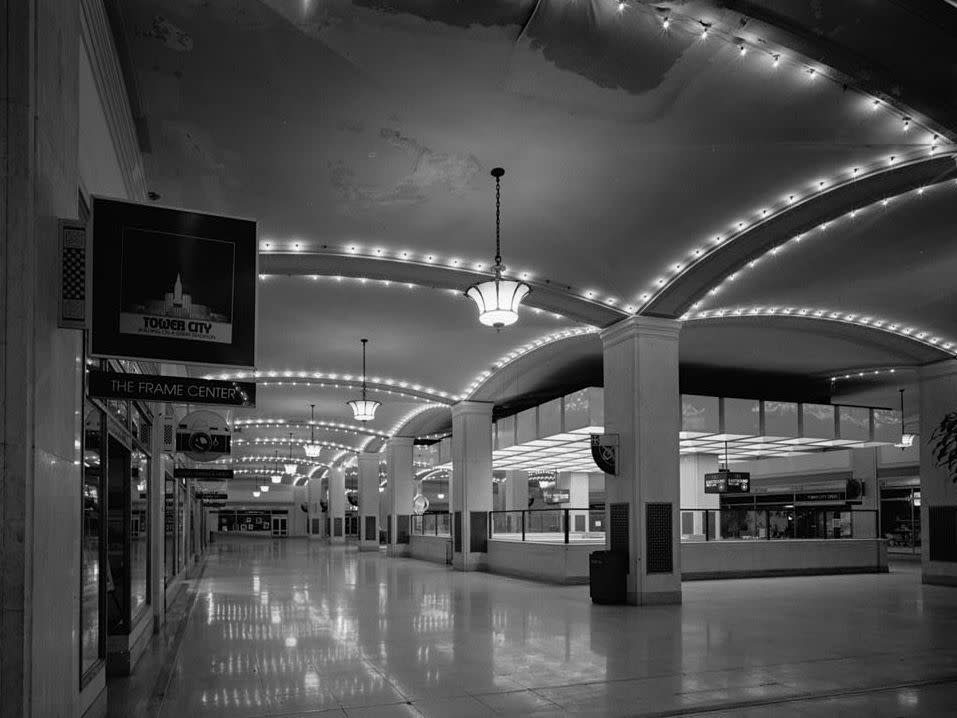 Cleveland Union Terminal, Tower City Concourse sign