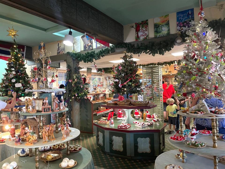 Solvang Trip: Jule Hus Christmas Store