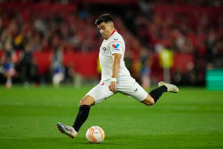 Marcos Acuña podría disputar uno de sus últimos partidos con la camiseta de Sevilla: Aston Villa lo quiere