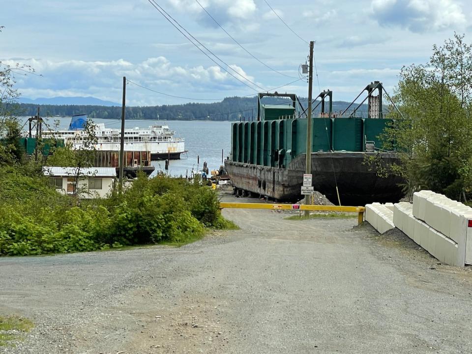 Legal experts say a dispute over ship dismantling at the Deep Bay Recovery Ltd. site near Union Bay has revealed crucial gaps in Canadian law around shipbreaking which can end up being handled by regional governments which are ill-equipped.