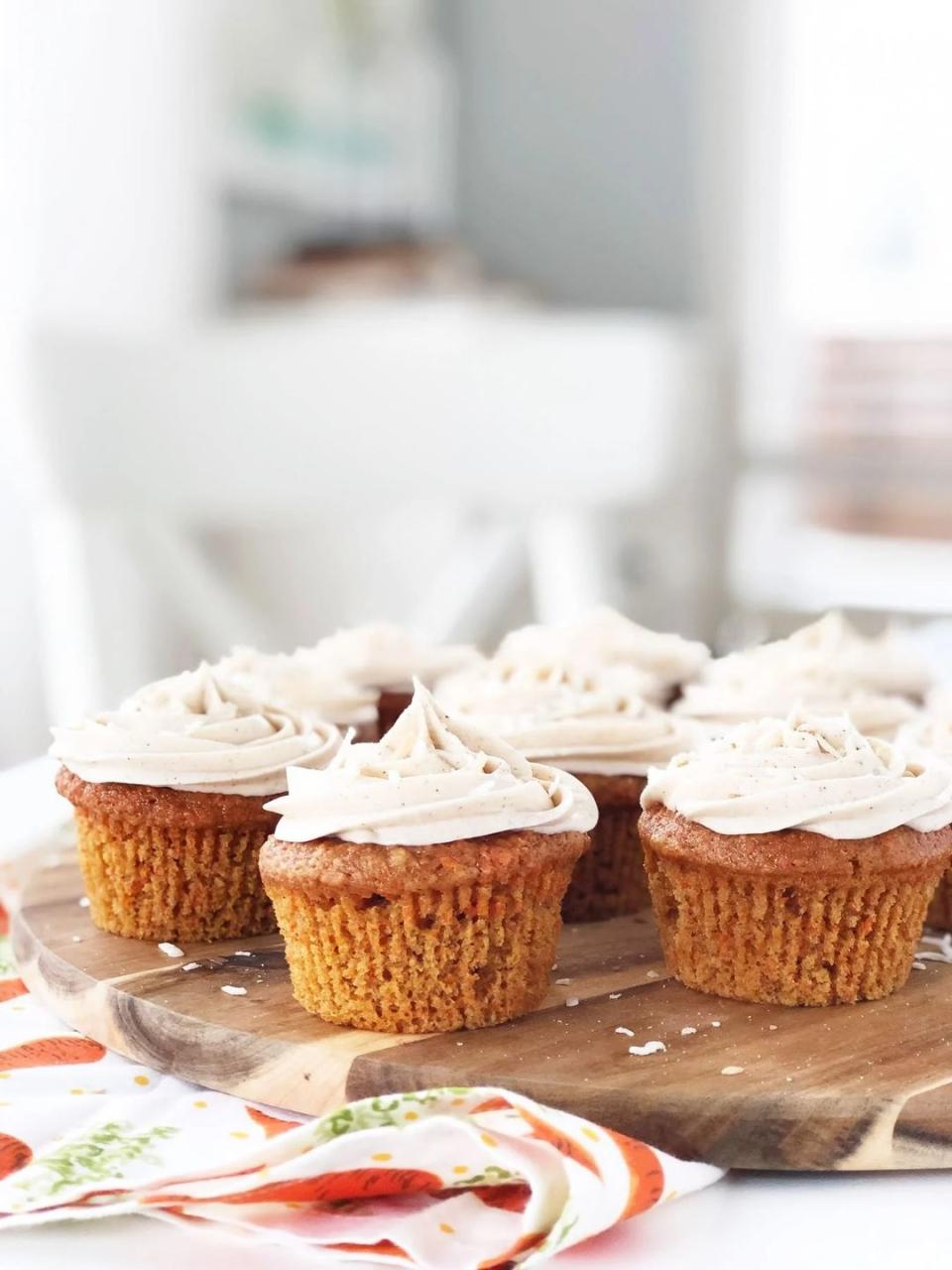 Carrot Cake Cupcakes with Cinnamon Cream Cheese Frosting