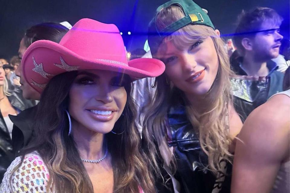 <p>Louie A. Ruelas/Instagram</p> Taylor Swift and Teresa Giudice snap a photo together at Coachella