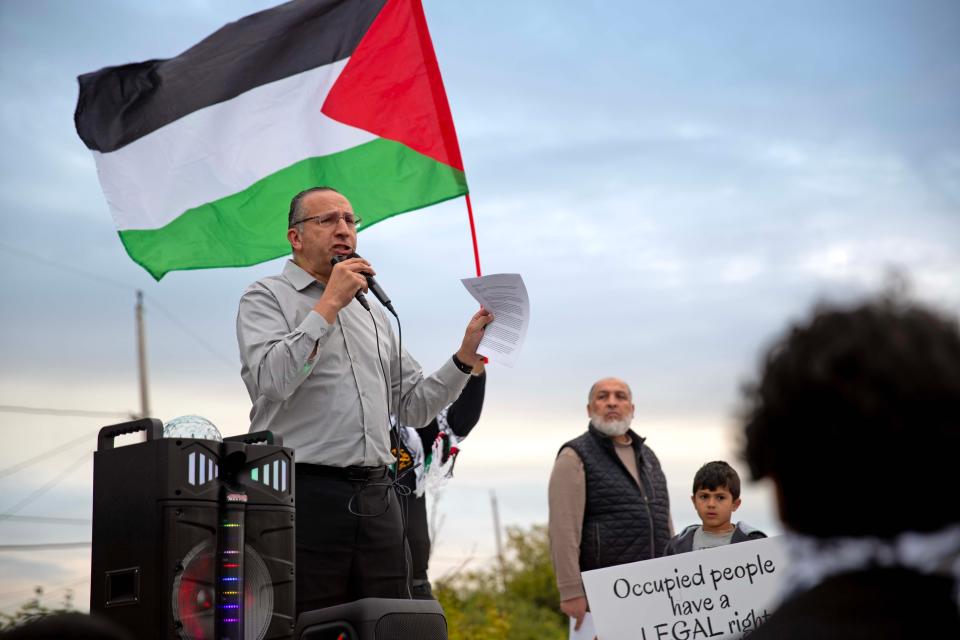 Othman Atta speaks at a rally in support of Palestinians on Tuesday, Oct. 10, 2023, at the Islamic Society of Milwaukee.