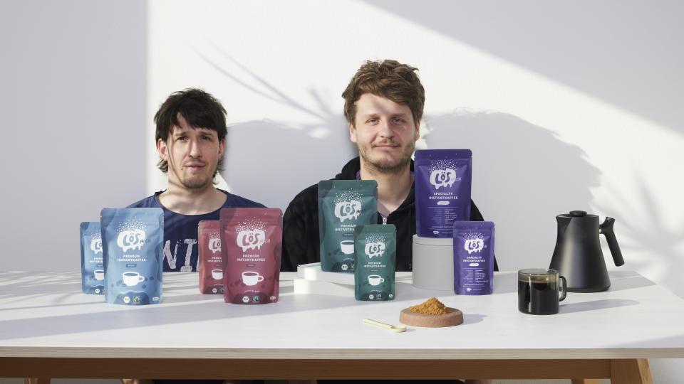 Dennis Adler (l.) und Sönke Strauch haben vor knapp zwei Jahren das Kaffee-Startup Lösmich gegründet. - Copyright: Lösmich