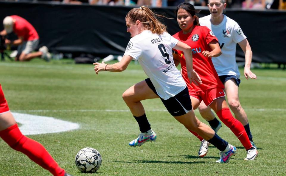 US Women’s Heather O’Reilly (9) keeps control of the ball during Streetball FC Canada’s 3-0 victory over the US Women during the TST Soccer Tournament at WakeMed Soccer Park in Cary, N.C., Friday, June 7, 2024.