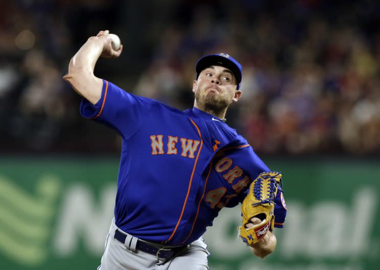 New York Mets relief pitcher Addison Reed (43) throws to the Texas Rangers in the ninth inning of a baseball game, Wednesday, June 7, 2017, in Arlington, Texas. (AP Photo/Tony Gutierrez)