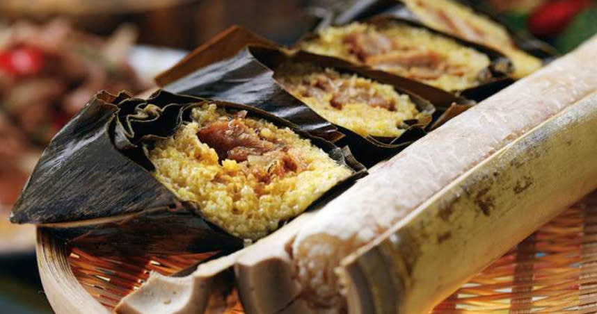 「吉拿富」與「竹筒飯」，都是原住民常吃的主食。（吉拿富100元／竹筒飯80元）（圖／于魯光）