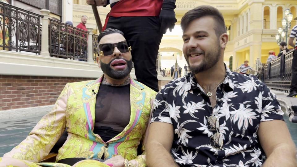 Tour auf dem Fake-Canale Grande im Fake-Paradies des Hotels "Venetian" in Las Vegas. Einen Hauch von Lust verspürte Glööckler - allerdings auf den Gondoliere. (Bild: RTLZWEI)