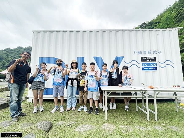 宜蘭綠色博覽會以《地球學院 Earth Academy》為主題，「海瓜子系」展館，讓民眾藉由餐桌選擇讓海洋資源永續，並以民眾互動體驗「永續學堂―觸覺下的海洋之美」。（圖：宜蘭縣政府提供）