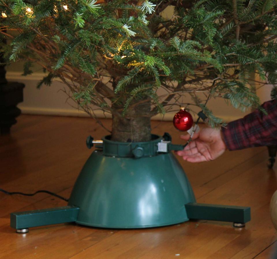 christmas tree stand elf logic rotating