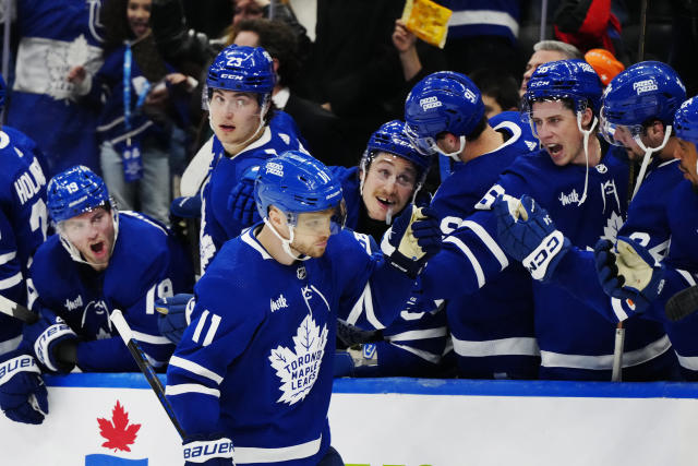 Matthews scores twice to reach 57 this season, Leafs rout Capitals