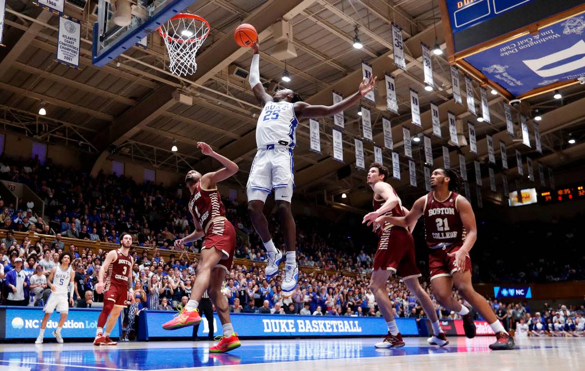 Duke’s Mark Mitchell (25) heads to put in two during Duke’s 80-65 victory over Boston College at Cameron Indoor Stadium in Durham, N.C., Saturday, Feb. 10, 2024.