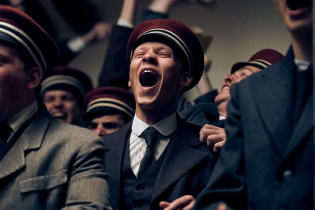 Felix Kammerer as Paul Baumer with other students enlisting to fight in World War I in Netflix's "All Quiet on the Western Front" (2022)<p>Reiner Bajo/Netflix</p>