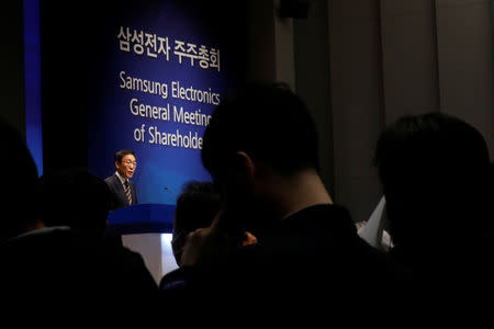 Kim Ki-nam, president and co-chief executive officer of Samsung Electronics Co.¡¯s semiconductor division, speaks during the company's annual general meeting at a company's office building in Seoul, South Korea, March 20, 2019. REUTERS/Kim Hong-Ji/Pool