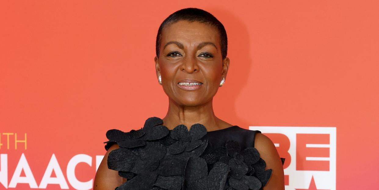 adjoa andoh