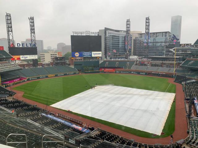 With Roof Open, Braves-Marlins Game Is Halted By Rain - CBS Miami